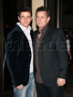 Jonathan con su hermano Anthony en la premiere de la película Winter Solstice en Los Angeles (09/04/2005)